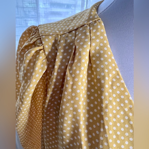 NWT Yellow Polka Dotted Blouse with Capped Long Sleeves Faux Wrap Bodysuit Sz M - Picture 6 of 10